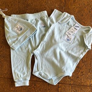 Warner Bros. Light Blue Infant Matching Set Bunny